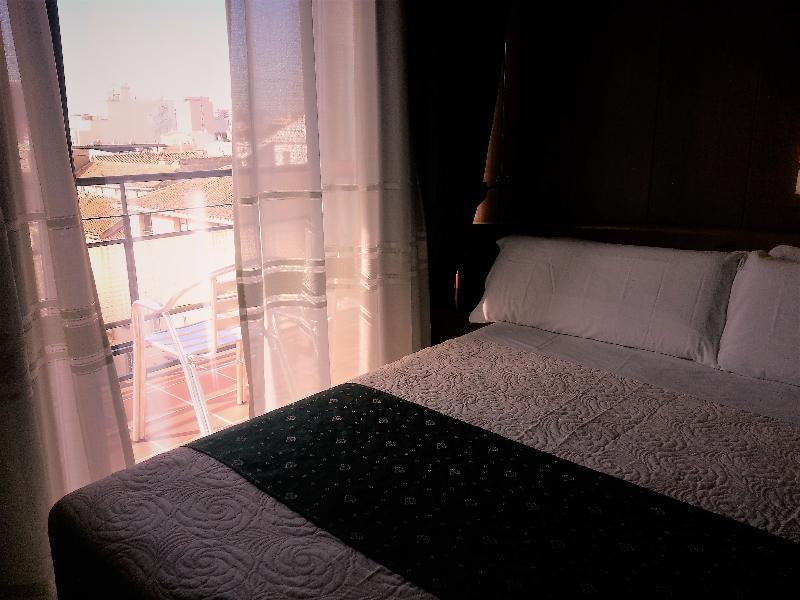 Hotel Alameda Малага Екстер'єр фото